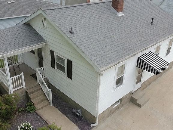 3rd image of 600 N Lemcke Ave