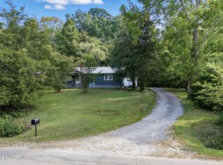 187 Cobb Hollow Rd, Rocky Top, TN 37769
