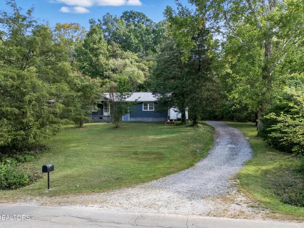 187 Cobb Hollow Rd, Rocky Top, TN 37769