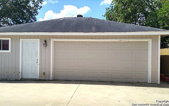 4th image of 5706 Stonybrook Dr