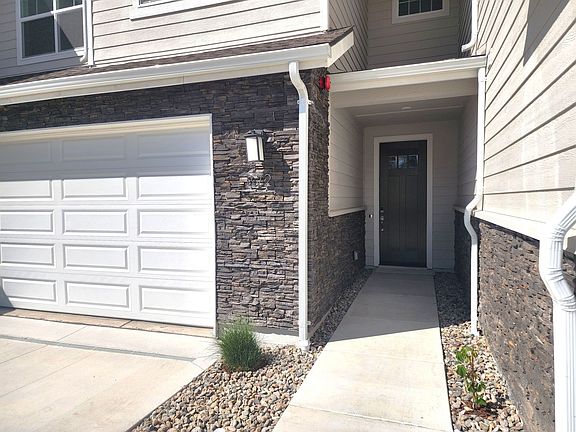 3rd image of 872 Furlong Dr #2