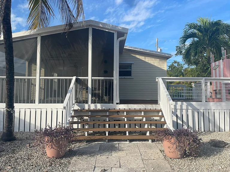 Tarpon Ter — Photo 4