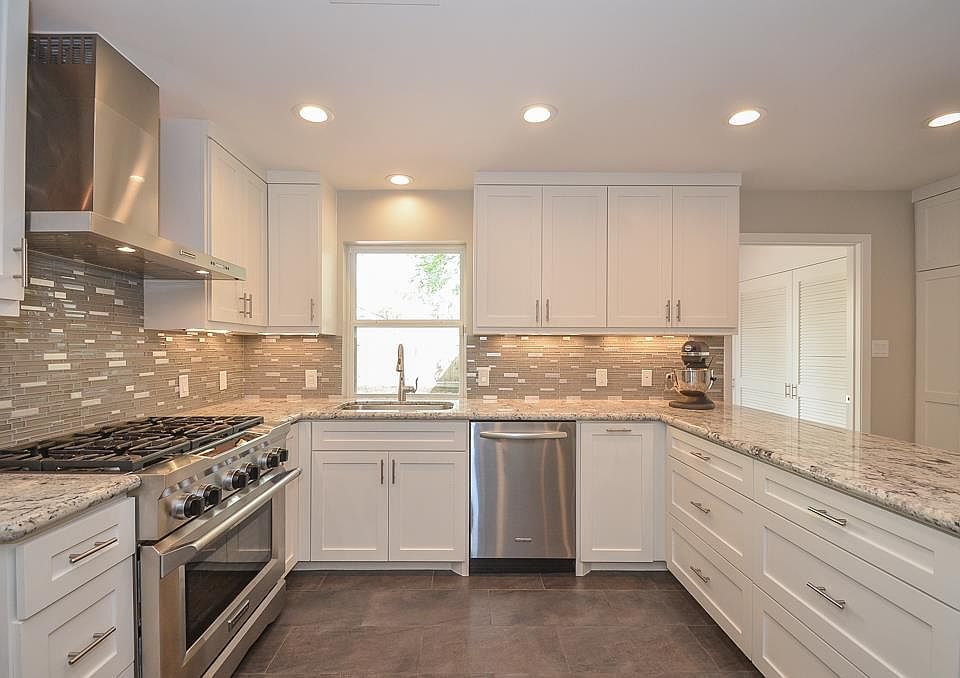 1st image of 1703 Briarpark Dr