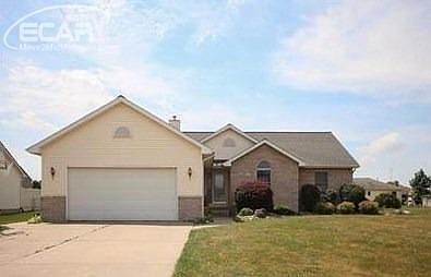 1st image of 10054 N Hunt Ct