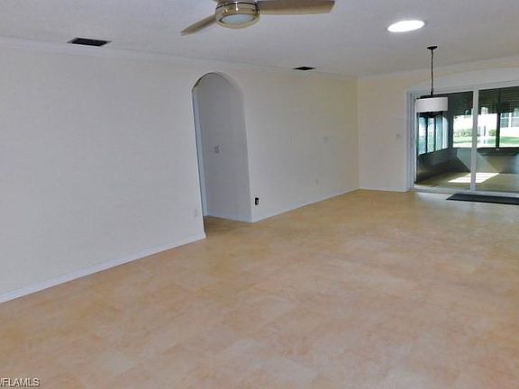 4th image of 1287 S Brandywine Cir
