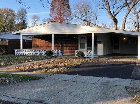 5203 Bayside Dr, Dayton, OH 45431