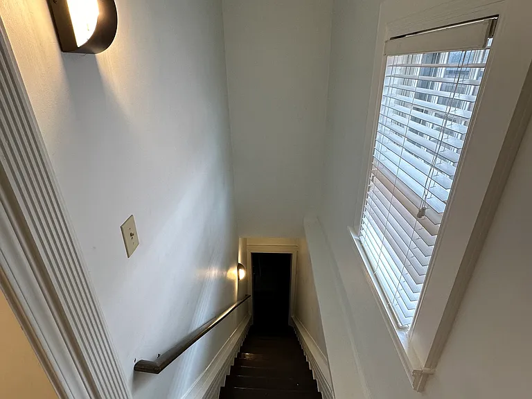 703 Mohawk St — Photo 24