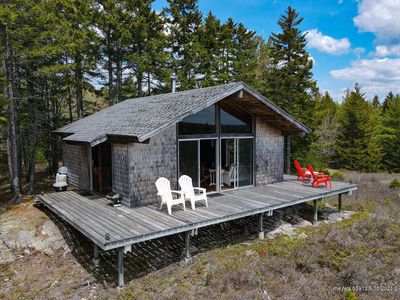 66 Woods Rd, Deer Isle, ME, 04627