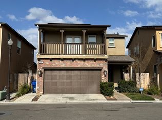 5444 W Santa Barbara Dr, Fresno, CA