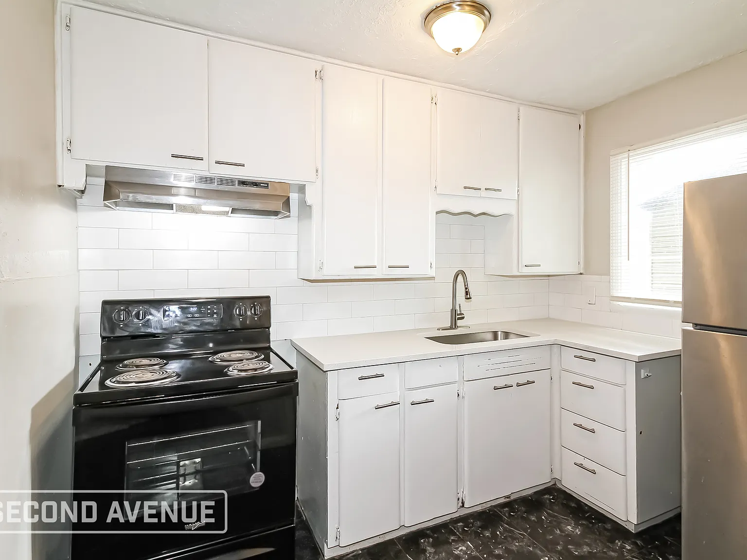 4 bed, 2.0 bath, 1415 sqft, $1,389 — Photo 3
