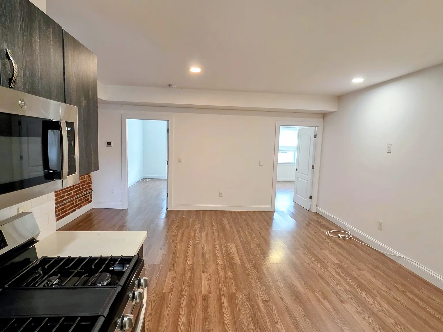 2 bed, $2,100 — Photo 3