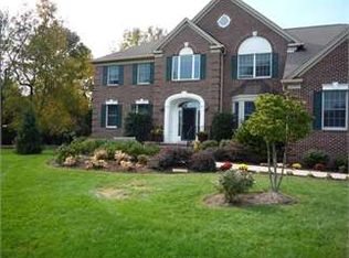 12 Meadow Brook Rd, Chester, NJ 07930