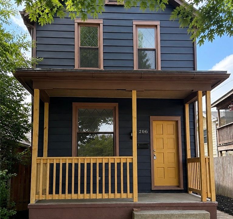 1st image of 206 3rd St