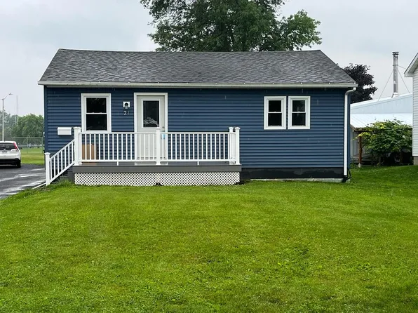 21 Rose Ave, Rouses Pt, NY 12979