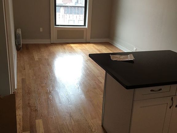 5th image of 545 W 156th St #562