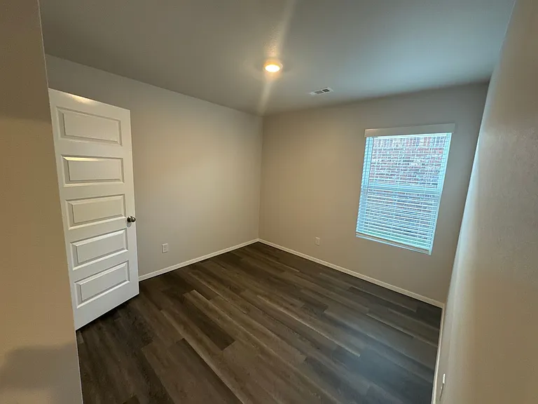 3144 Vail Ave — Photo 10