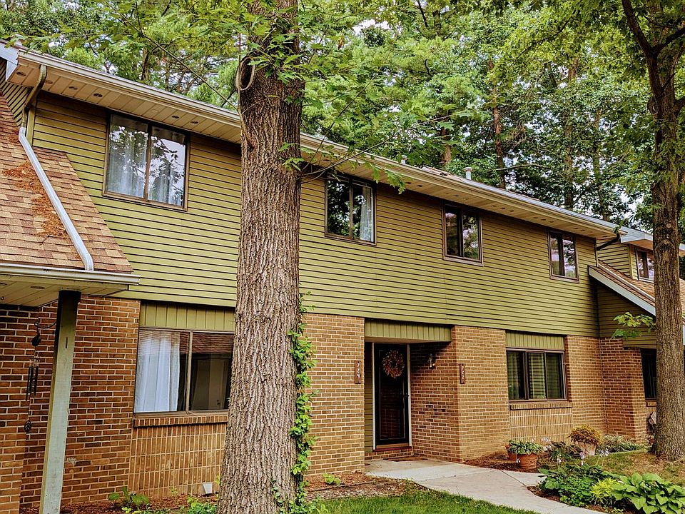 1st image of 724 Charlemagne Blvd