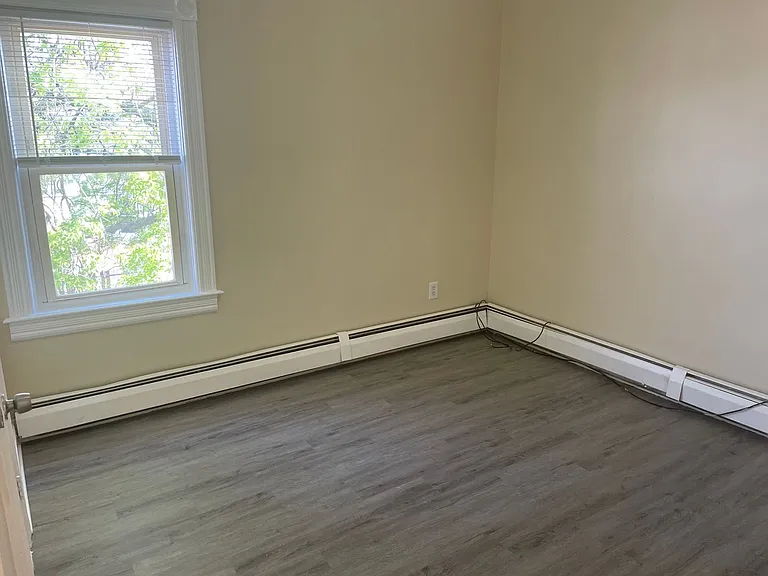 110-112 Magill St — Photo 7