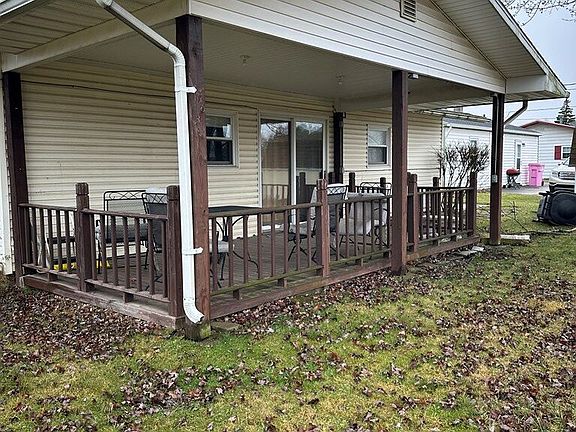 3rd image of 2036 Willowood Dr S