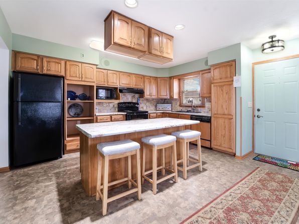 N8648 Linden Beach Rd, Fond Du Lac, WI 54937
