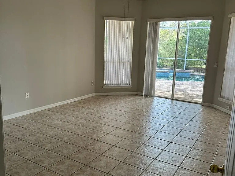 5501 Reflections Blvd — Photo 10