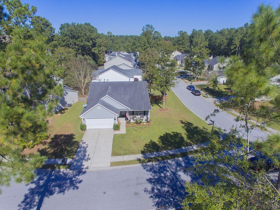 1st image of 102 McGrady Dr