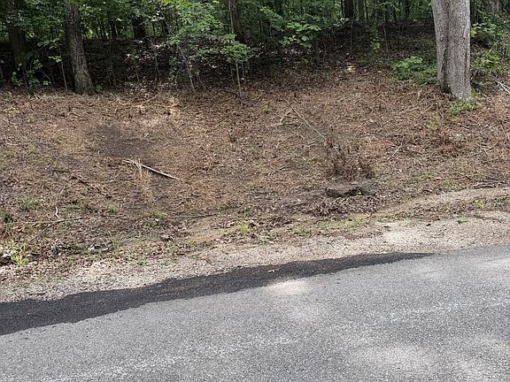 4th image of 0 Highway 57