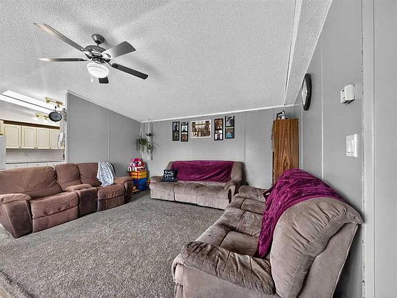 4th image of 223 E Sunset Dr