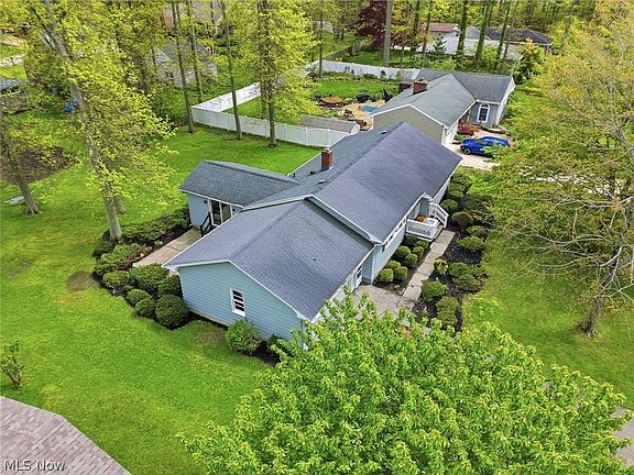 2nd image of 950 Southwood Dr