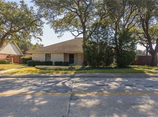4204 Harvest Hill Rd, Dallas, TX 75244