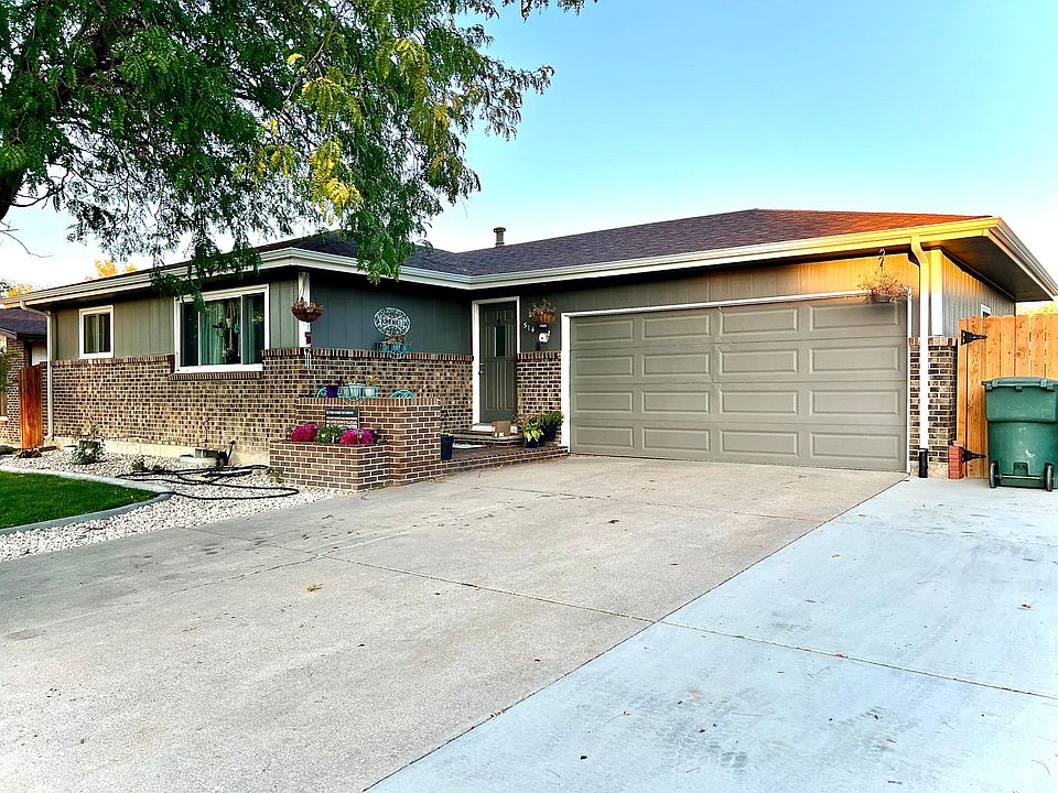 1st image of 514 37th Avenue Ct