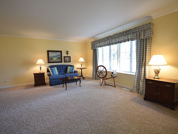 3rd image of 1006 Summerfield Dr