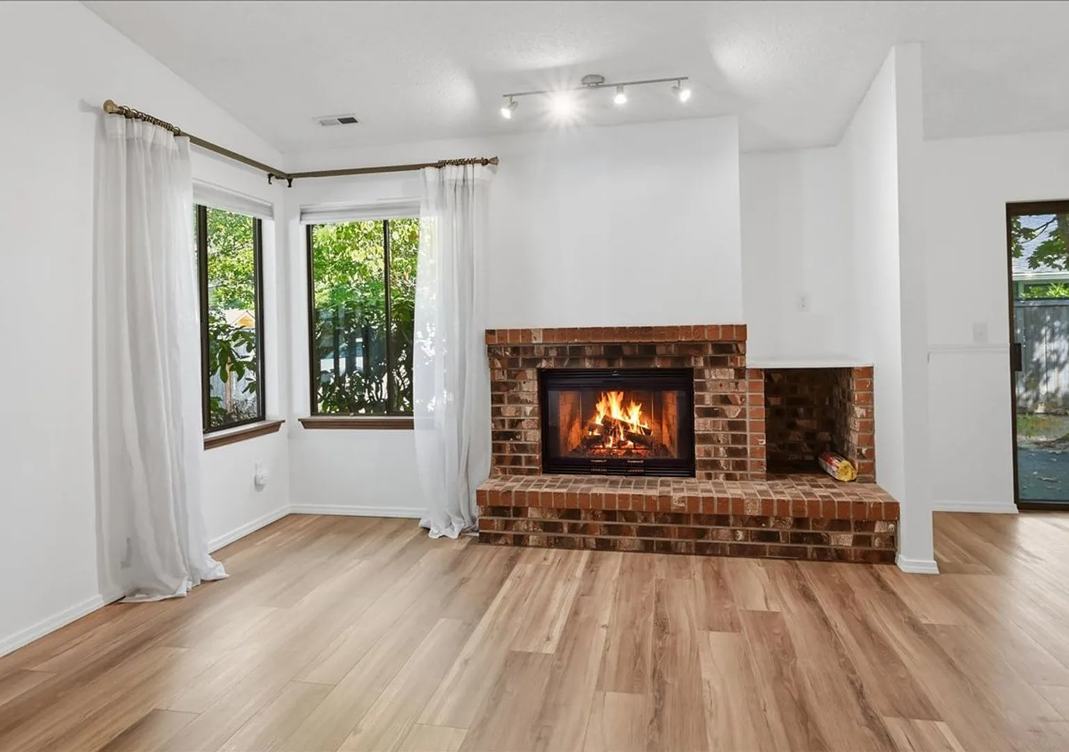 2Bd/2Ba Mill Creek Condo — Photo 4