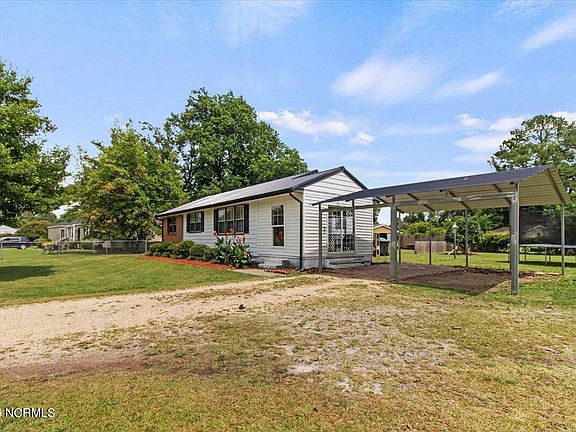 3rd image of 300 Nelson Drive