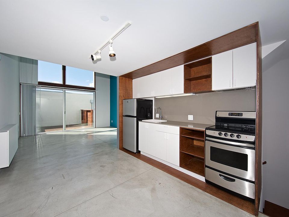 1st image of 1941 Columbia St Unit 101