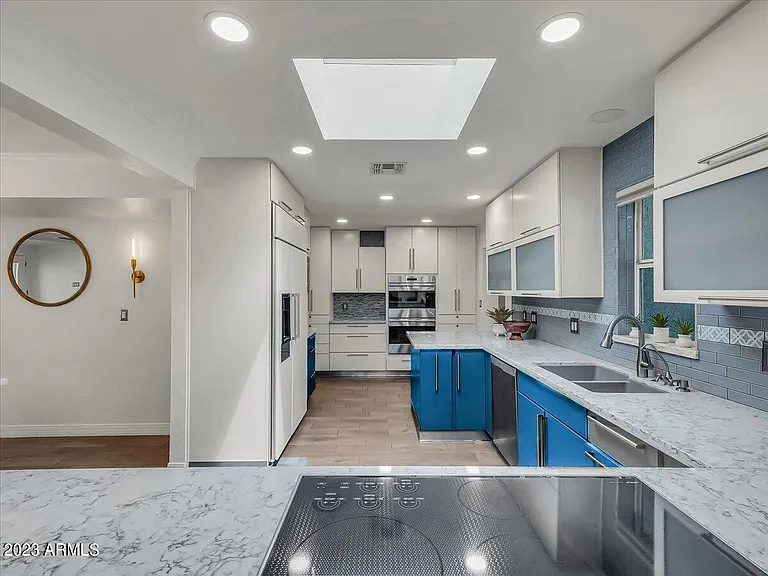 3351 E Las Rocas Dr — Photo 15