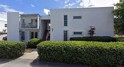 1st image of 455 SW 27th Ave #10