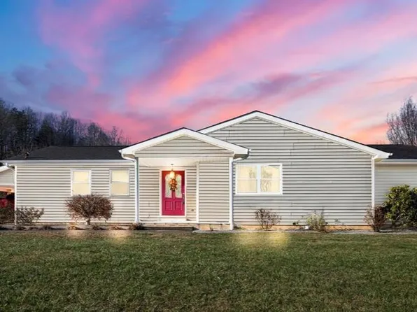 1140 Brays Chapel Rd, Williamsburg, KY 40769