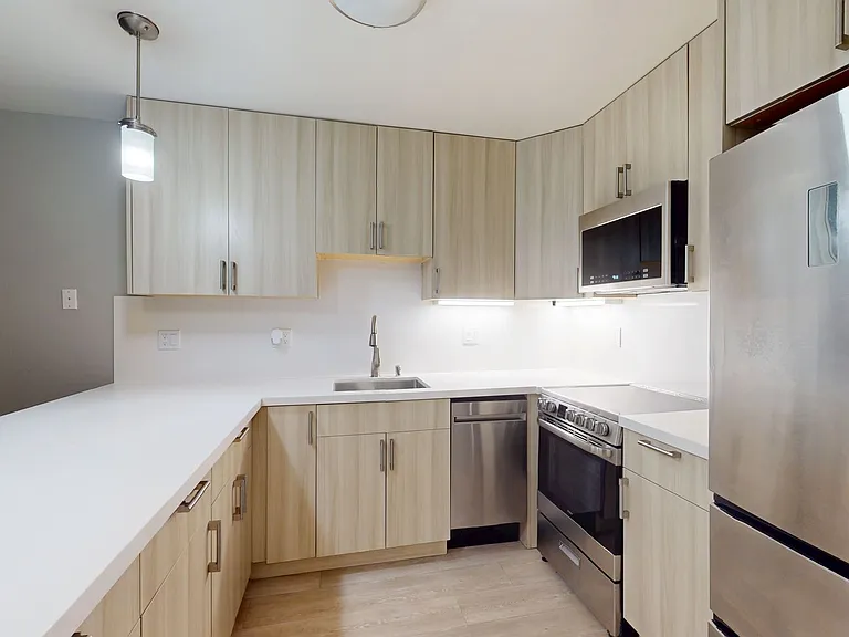 351 Lester Ave — Photo 21