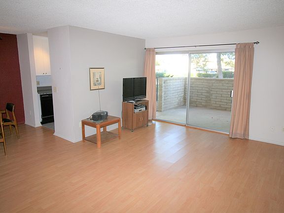 2nd image of 814 S Langley Ave