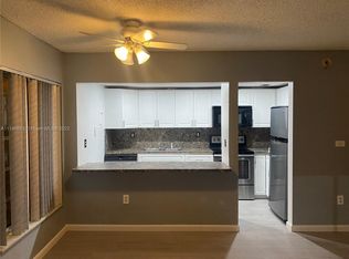 17650 NW 68th Ave APT A1001, Hialeah, FL 33015