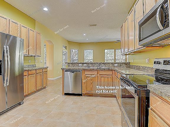 2nd image of 3101 Scenic Oaks Dr