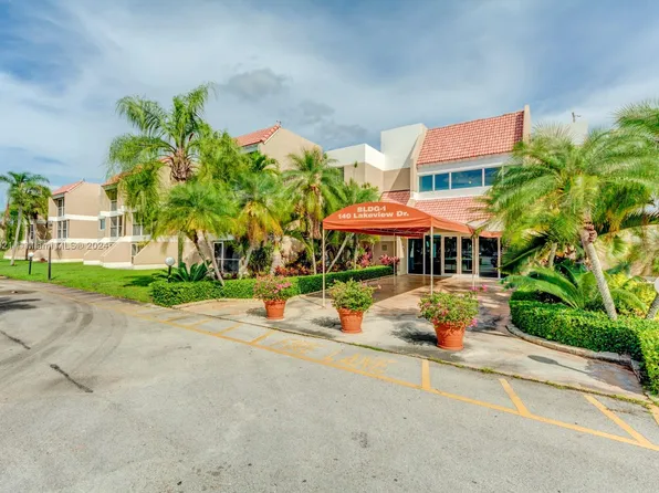 140 Lakeview Dr APT 301, Fort Lauderdale, FL 33326