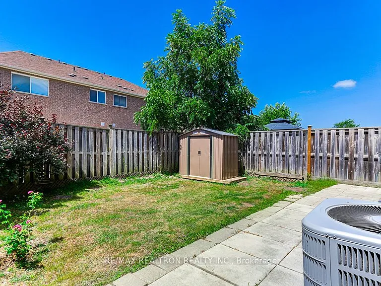20 Raintree Dr — Photo 33