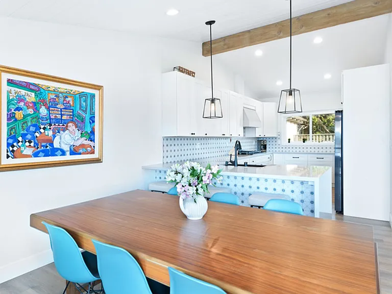 303 Esperanza — Photo 13