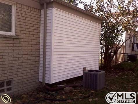 3245 Berkshire Ave, photo 7