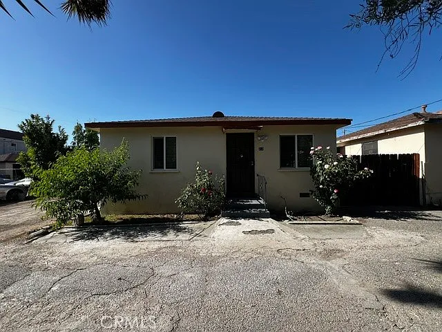 213 N Alhambra Ave — Photo 1