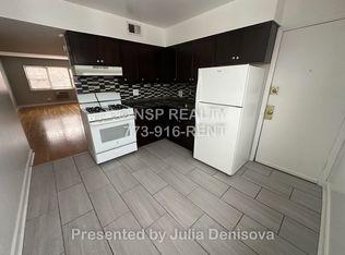 4924 Mulford St #E-3, Skokie, IL 60077