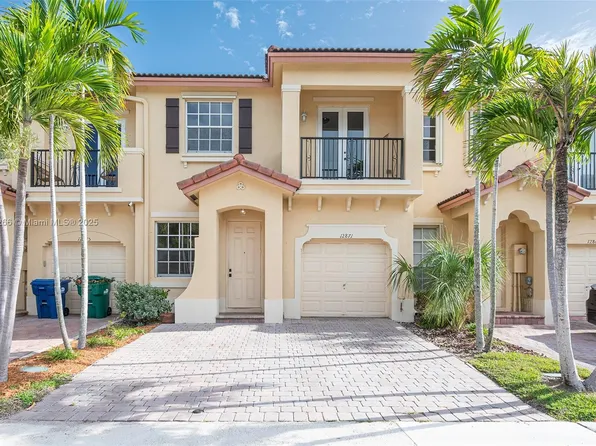 12871 SW 134th Ter, Miami, FL 33186