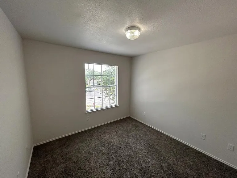 909 Settlement Cv — Photo 16